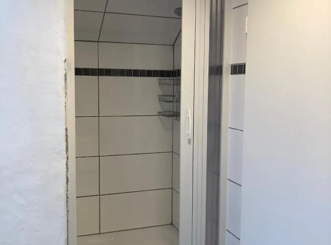 Holiday home Gemuetlicher Schaeferwagen Im Gruenen-schaeferwagen 44