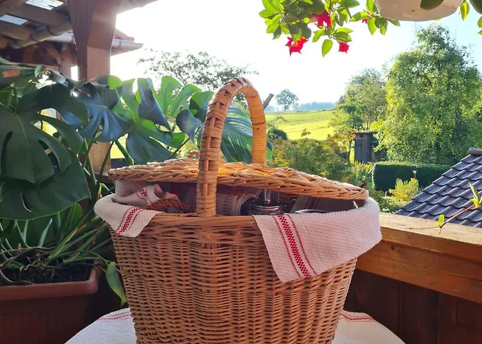 Gemuetlicher Schaeferwagen Im Gruenen-schaeferwagen 44 *